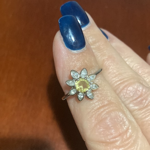 Daisy ring - Picture 6 of 6